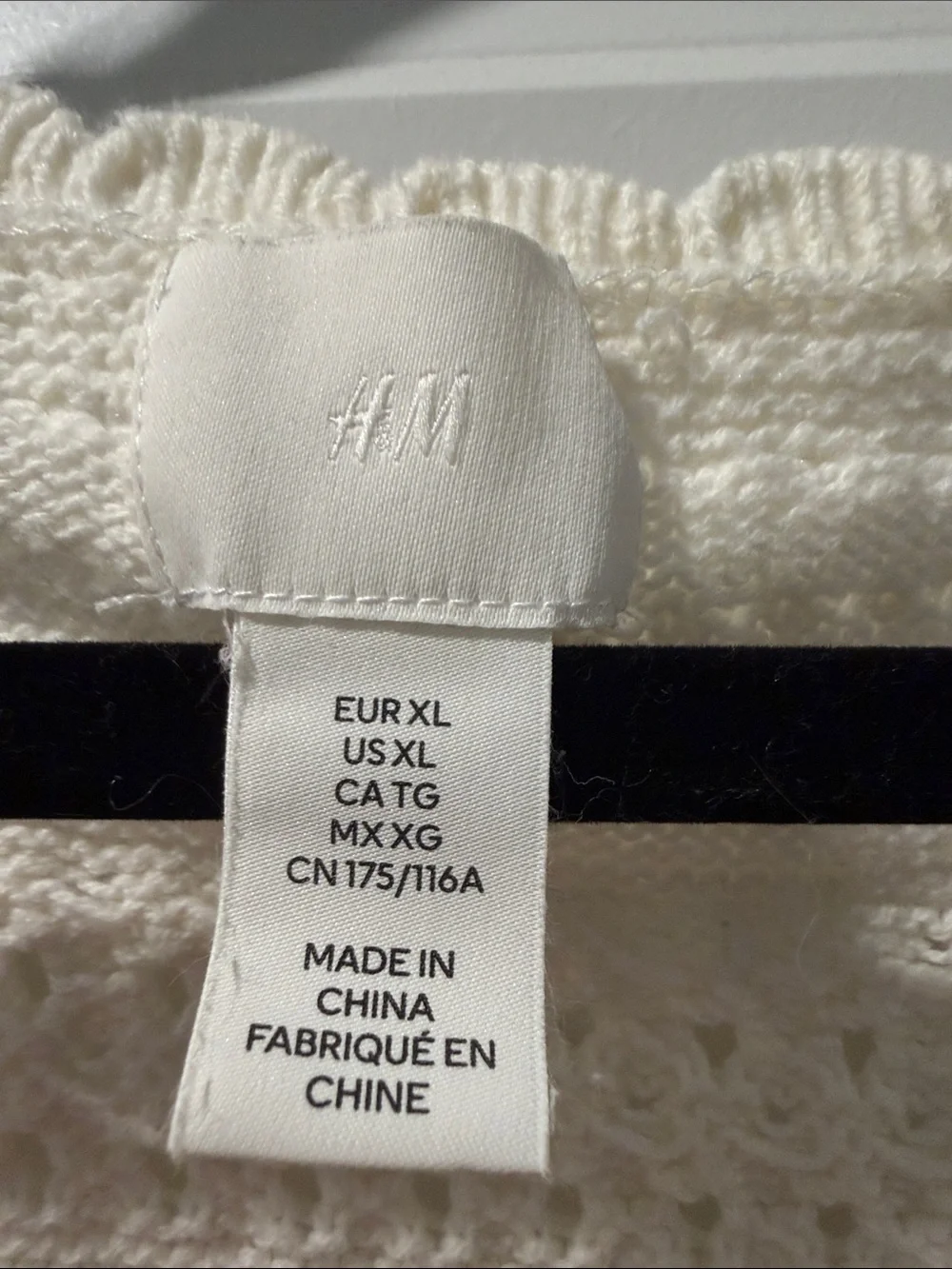 H&M Cream Cropped Button-Front Knit Cardigan